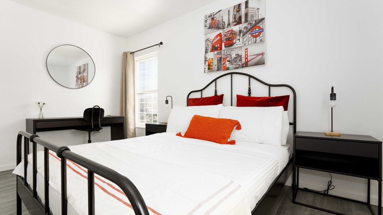 Photo of Bedroom in Lennox