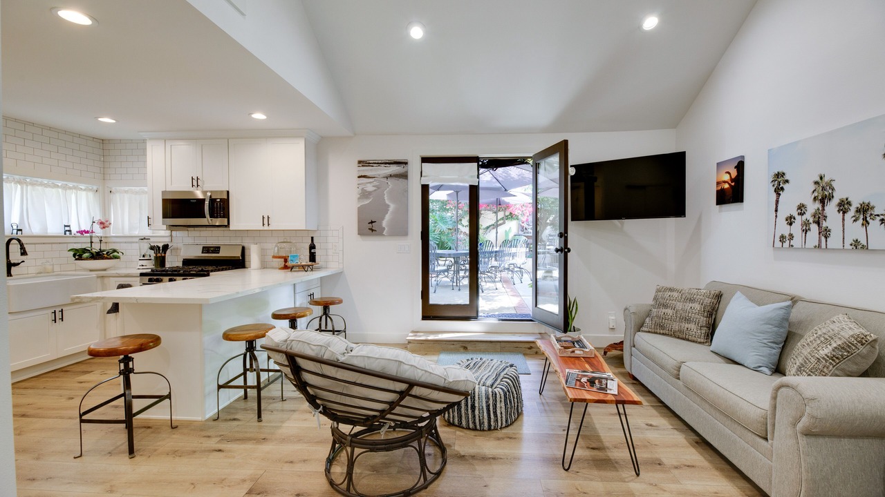 Photo of Livingroom in Whittier