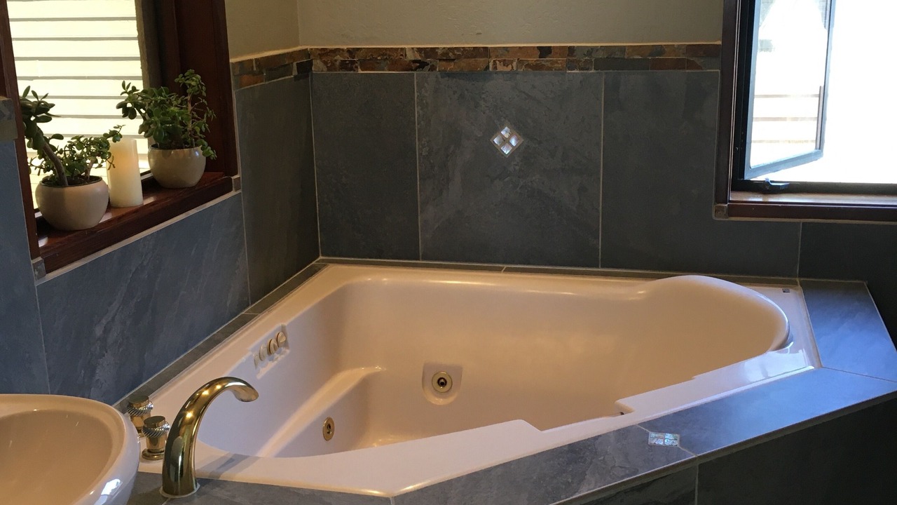Photo of Bathroom in Shelter Cove