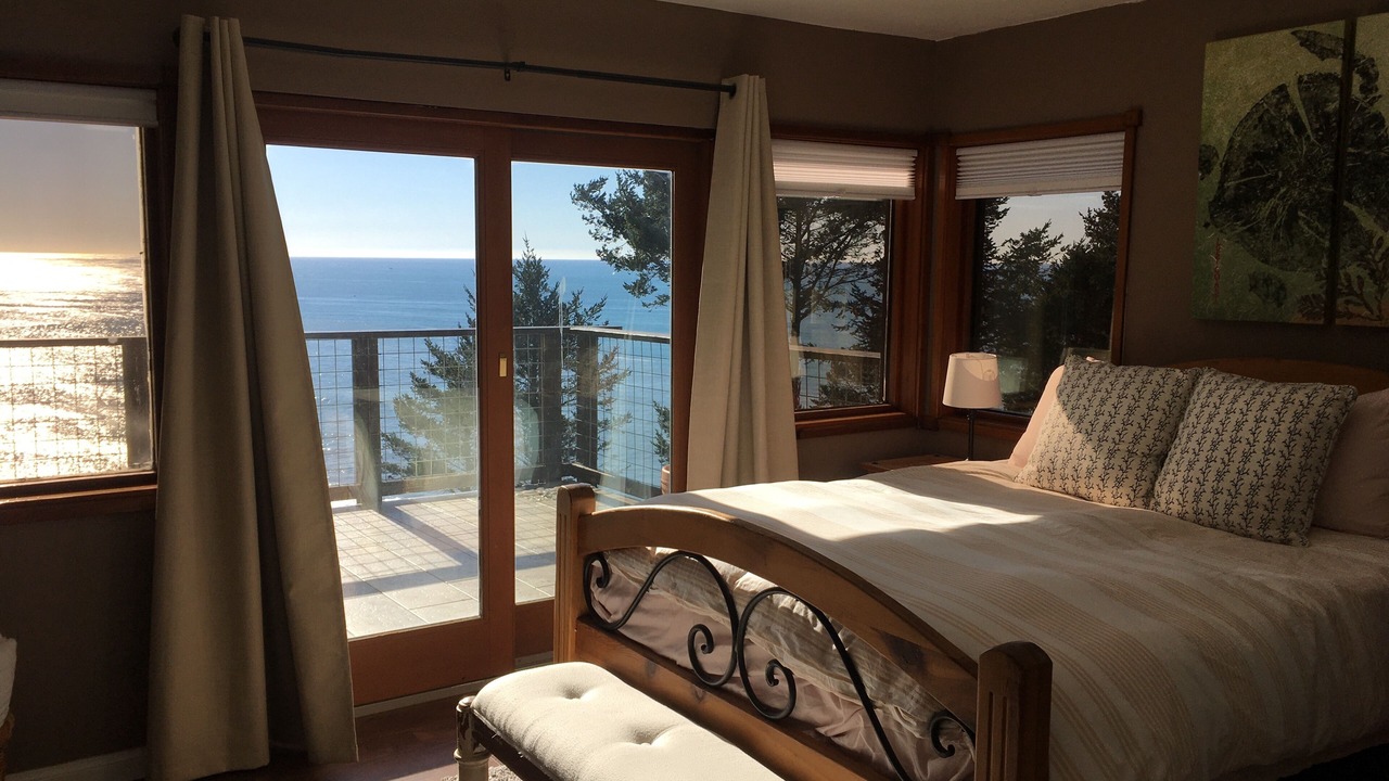 Photo of Bedroom in Shelter Cove