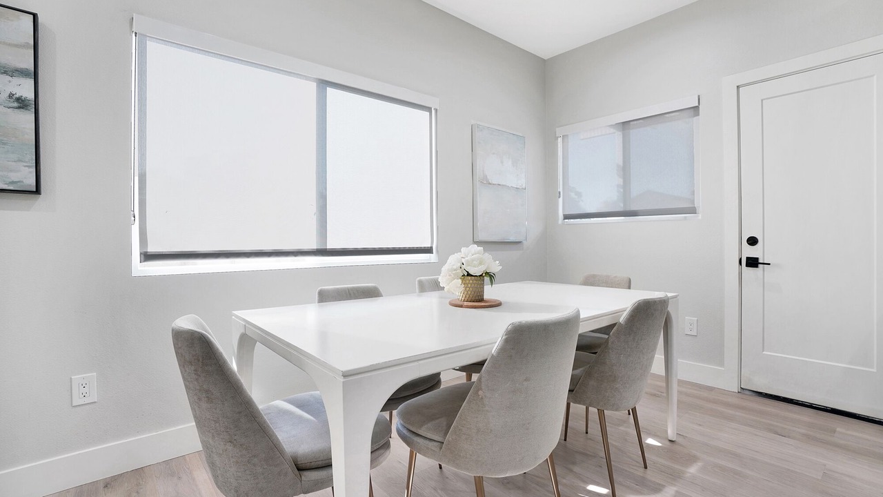 Photo of Livingroom in Fullerton