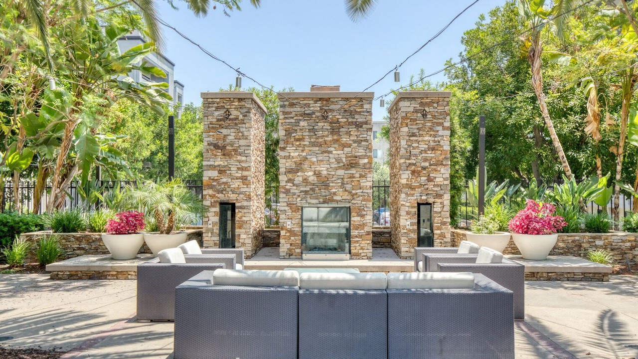 Photo of Patio Balcony in Downtown Burbank