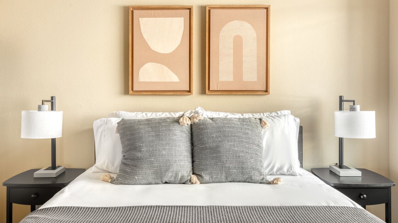 Photo of Bedroom in Downtown Burbank