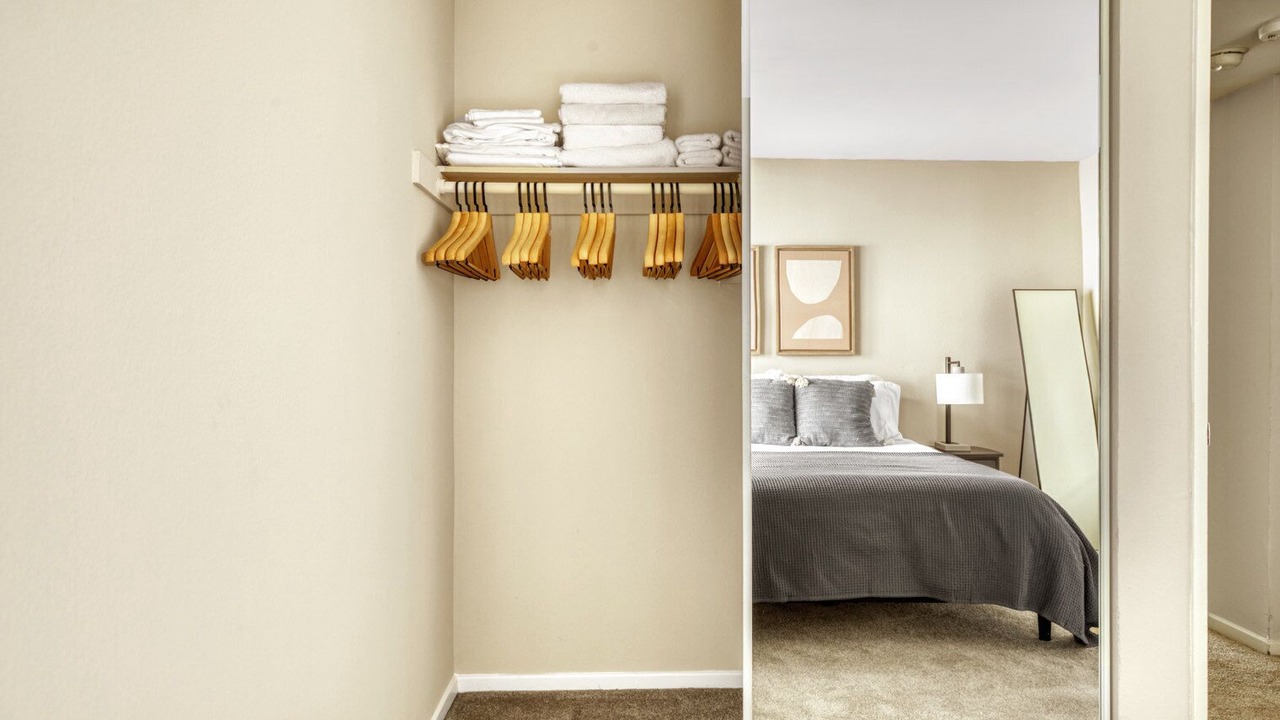 Photo of Bedroom in Downtown Burbank
