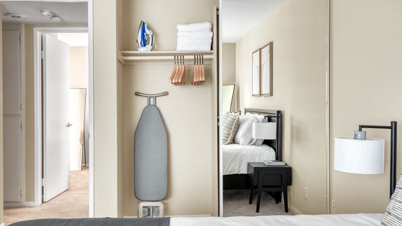 Photo of Bedroom in Downtown Burbank