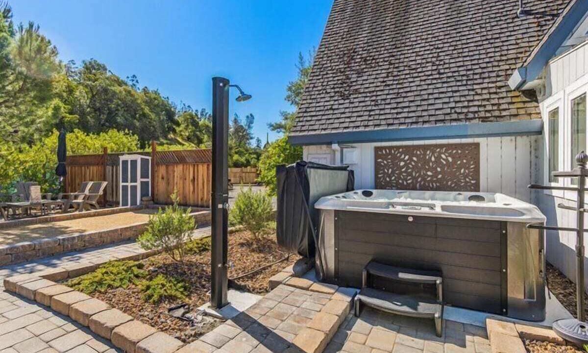 Photo of Outdoor in Cloverdale