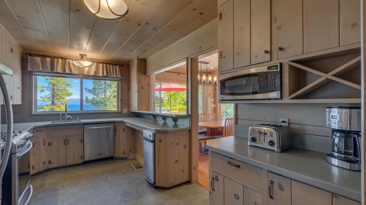Photo of Kitchen in Tahoma
