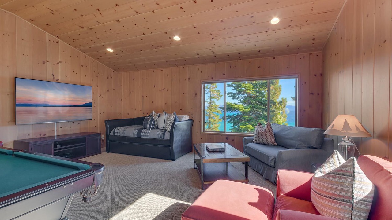 Photo of Bedroom in Tahoma