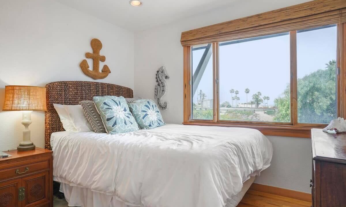 Photo of Bedroom in Del Mar