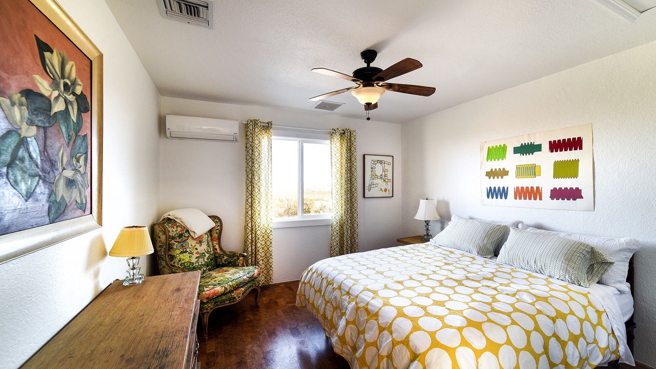 Photo of Bedroom in Twentynine Palms