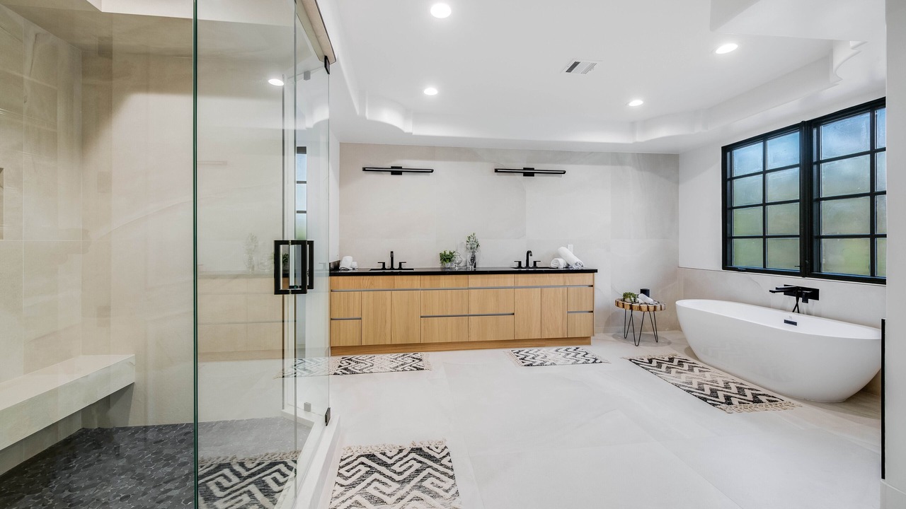 Photo of Bathroom in Encino