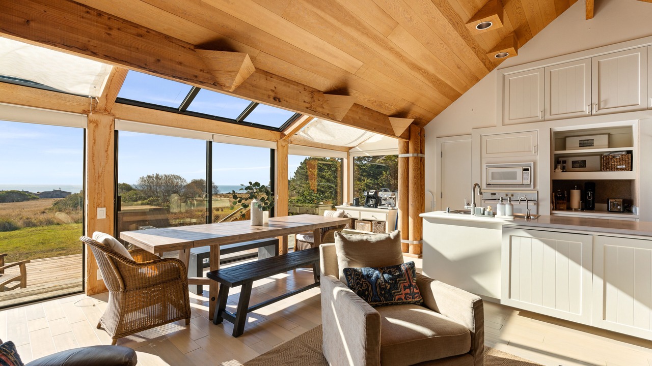 Photo of Livingroom in Sea Ranch
