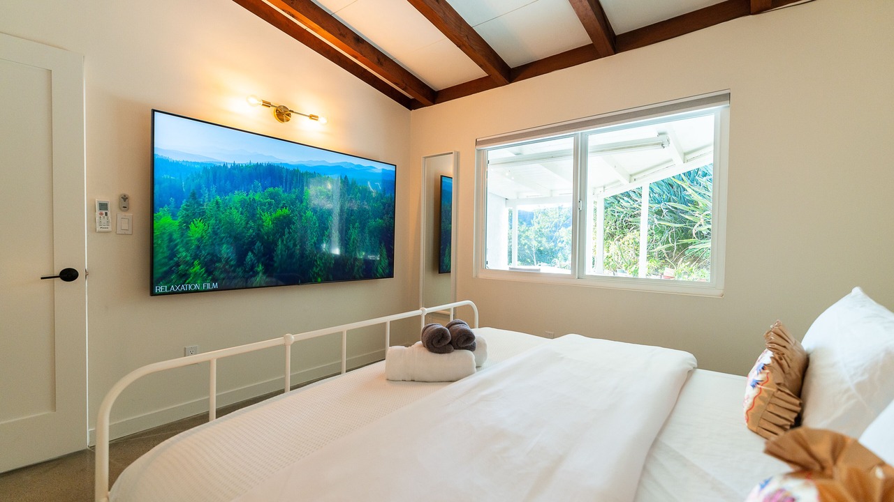 Photo of Bedroom in Canoga Park