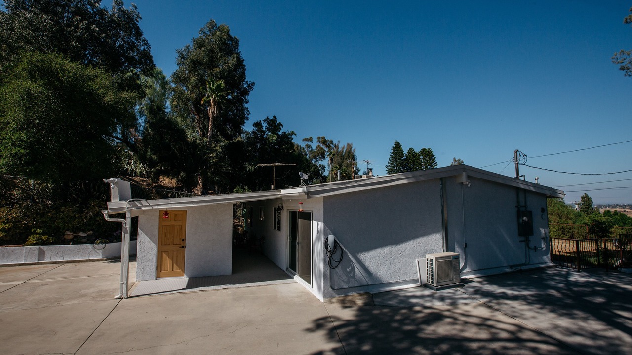 Photo of Outdoor in Canoga Park