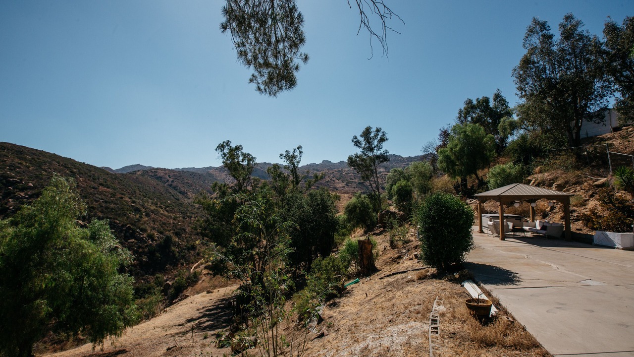 Photo of Outdoor in Canoga Park