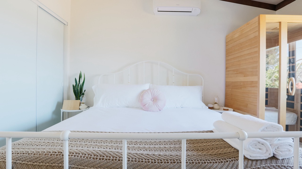 Photo of Bedroom in Canoga Park