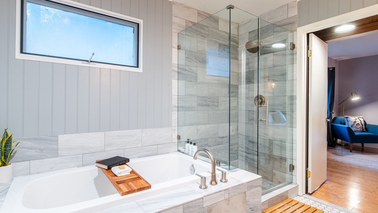 Photo of Bathroom in Arrowhead Villas