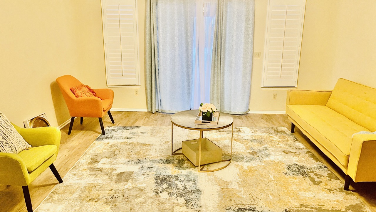 Photo of Livingroom in Victorville