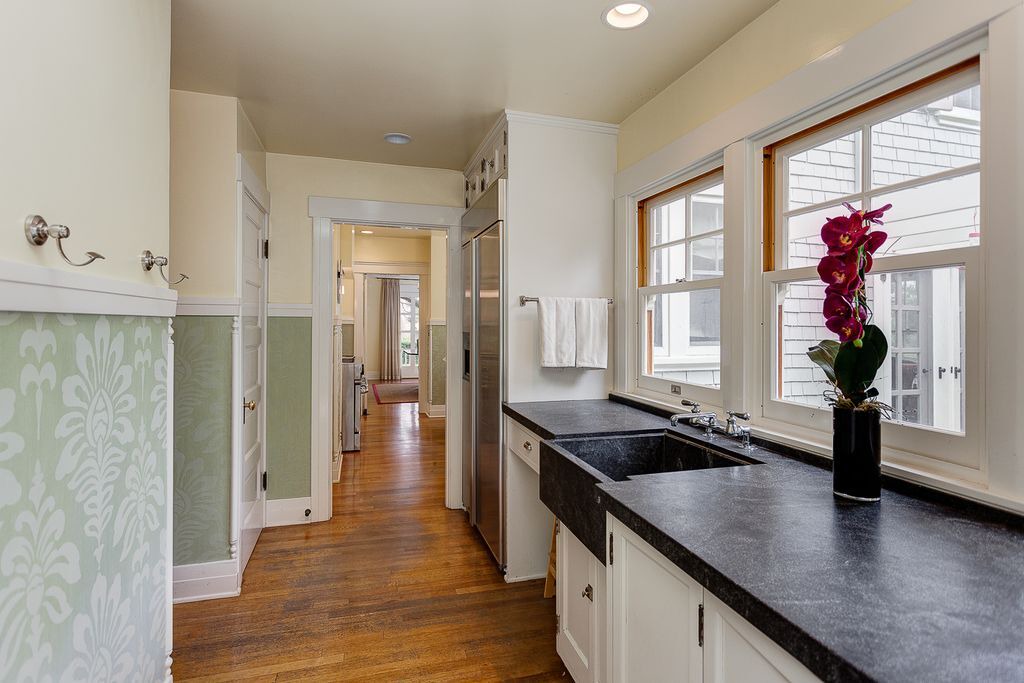 Photo of Kitchen in North Central