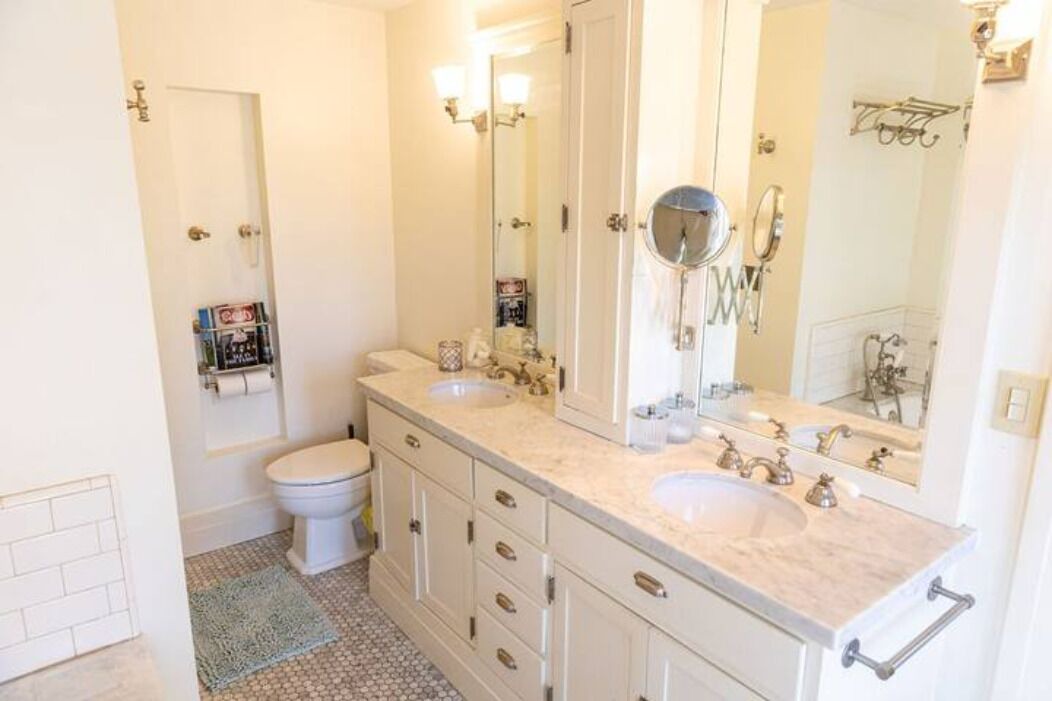 Photo of Bathroom in North Central