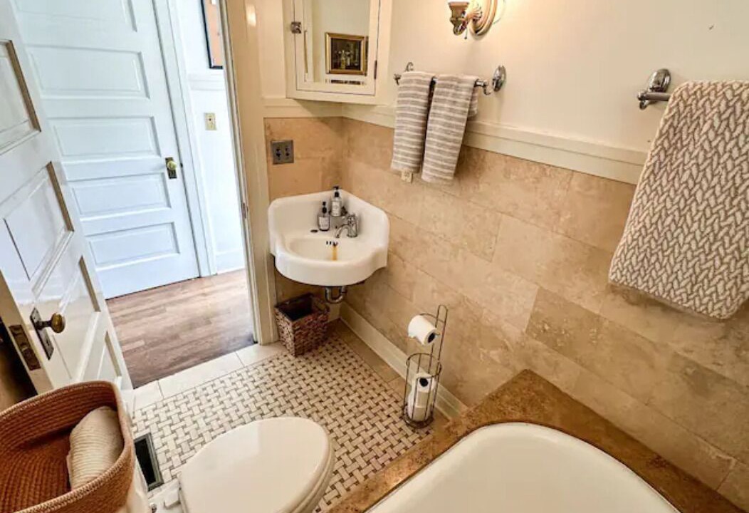Photo of Bathroom in North Central