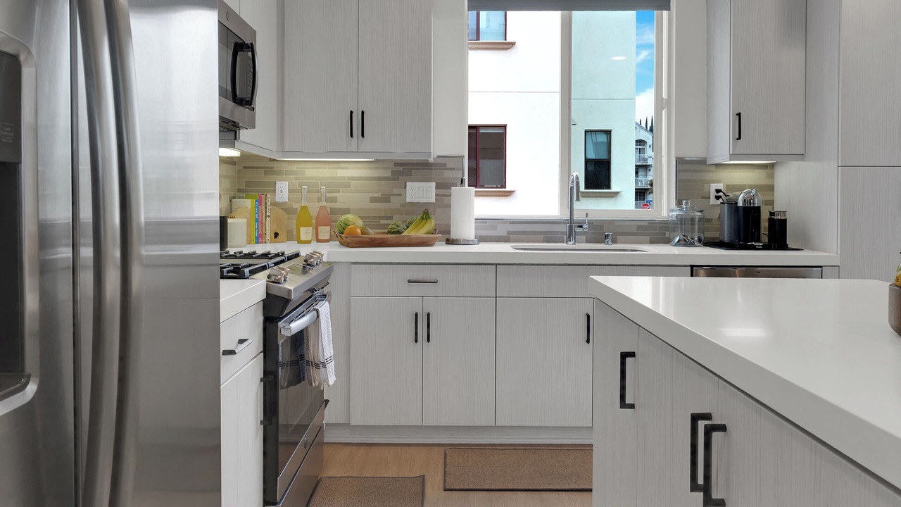 Photo of Kitchen in Toluca Lake