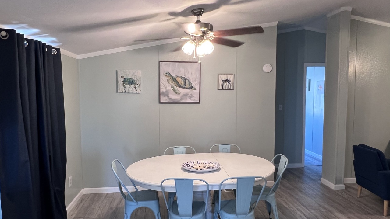 Photo of Bedroom in Needles