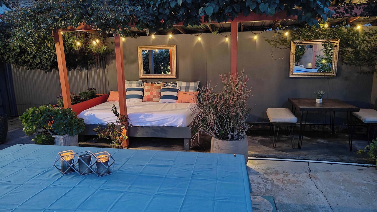 Photo of Patio Balcony in Encino