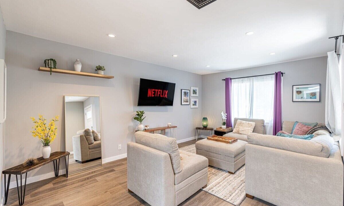 Photo of Bedroom in Encino