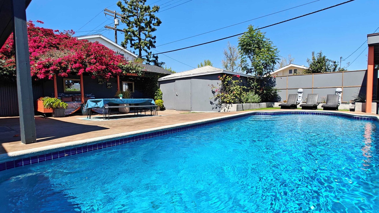 Photo of Outdoor in Encino