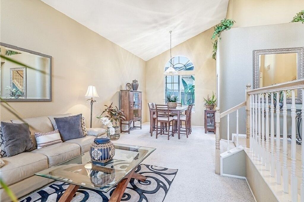 Photo of Livingroom in Aliso Viejo