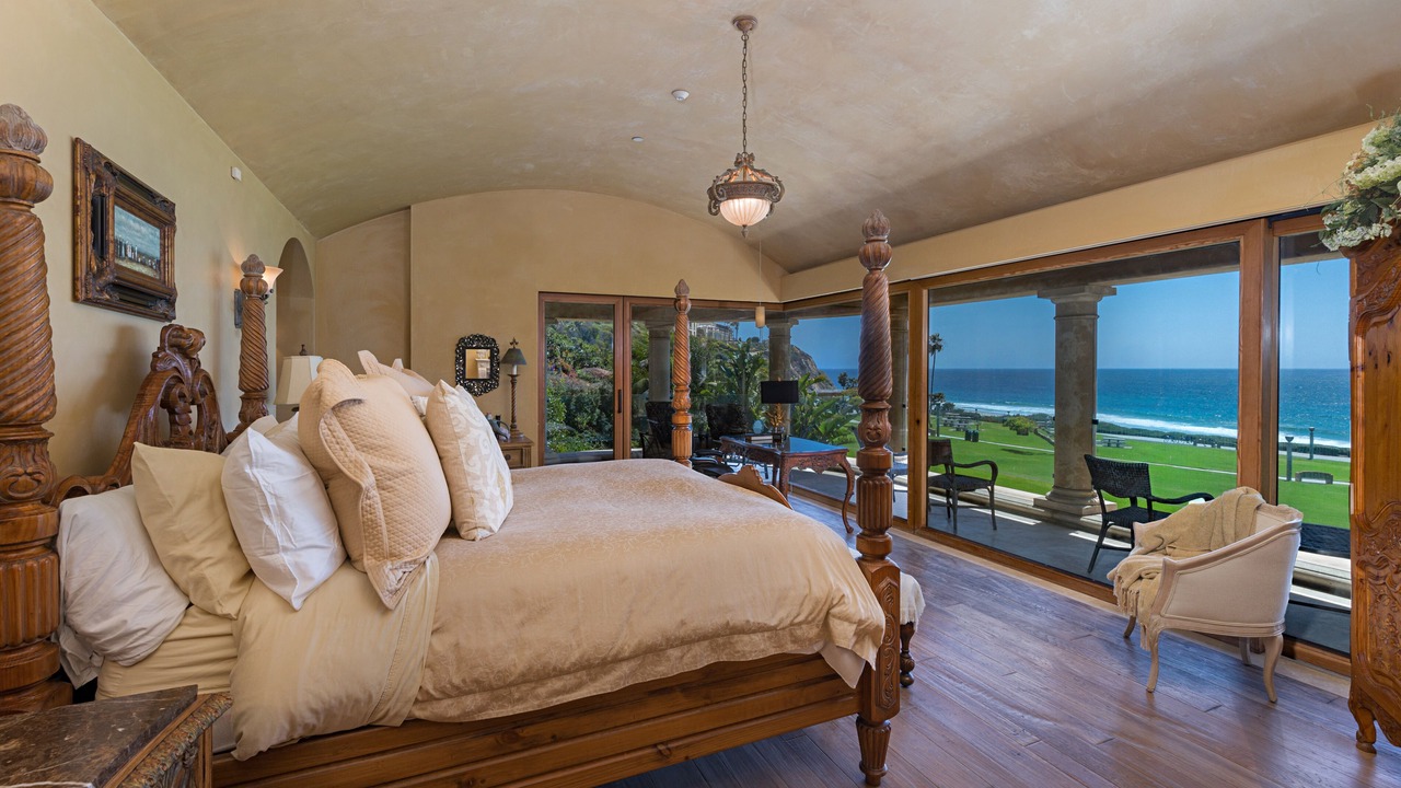 Photo of Bedroom in Monarch Beach