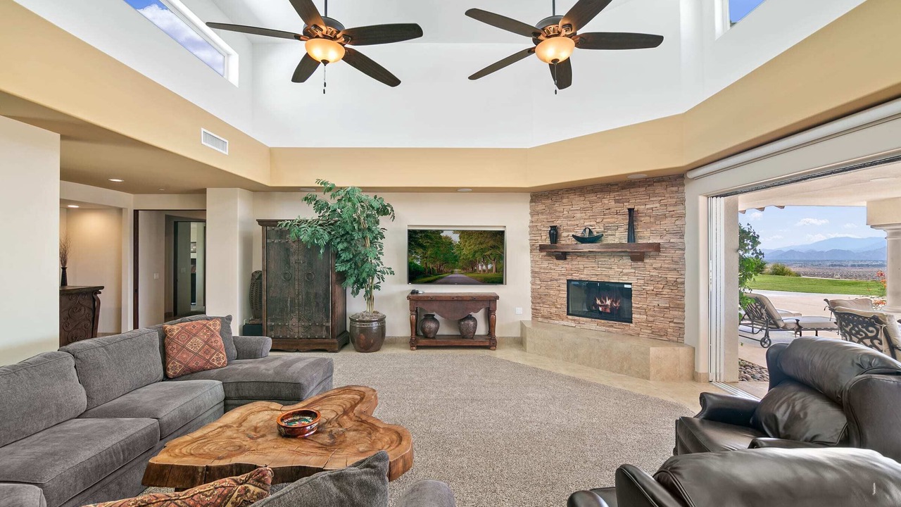 Photo of Livingroom in Thousand Palms