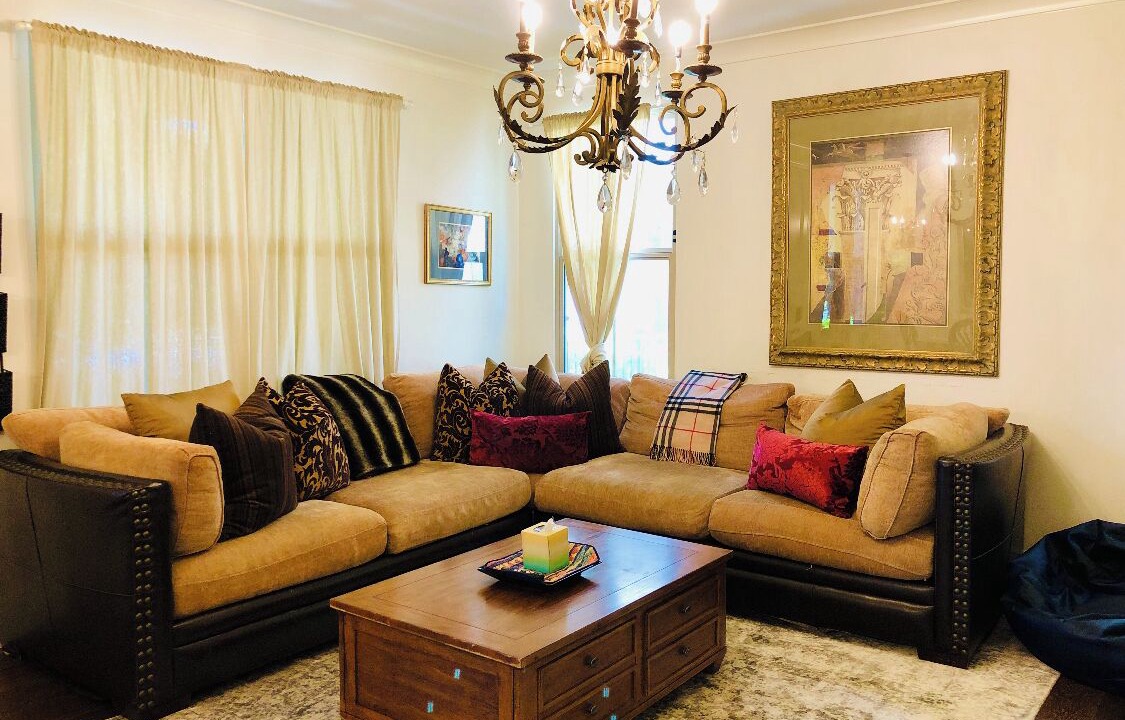 Photo of Livingroom in Woodbury
