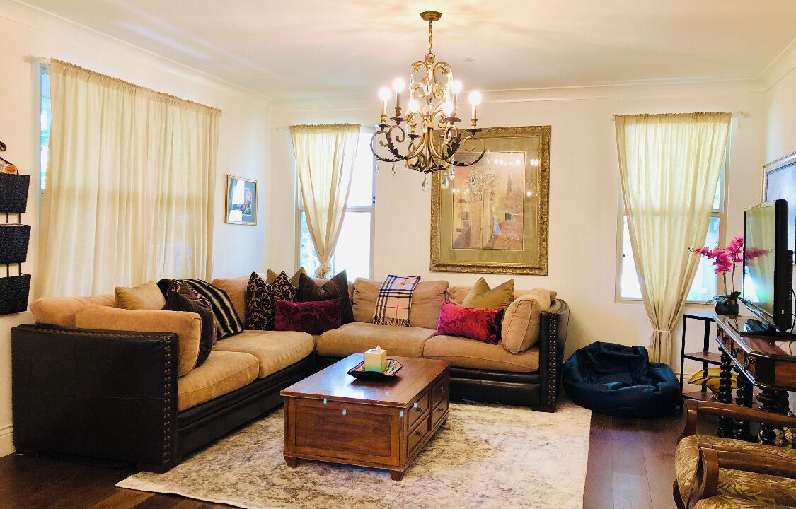 Photo of Livingroom in Woodbury