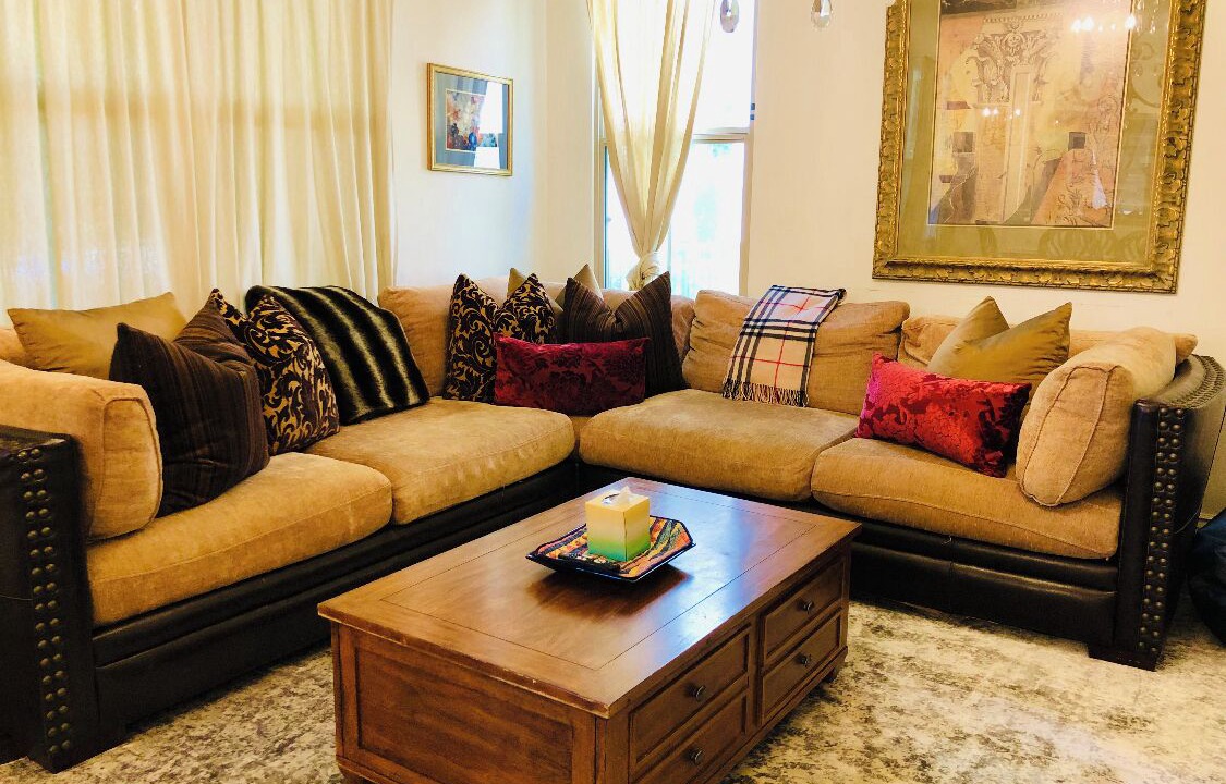 Photo of Livingroom in Woodbury