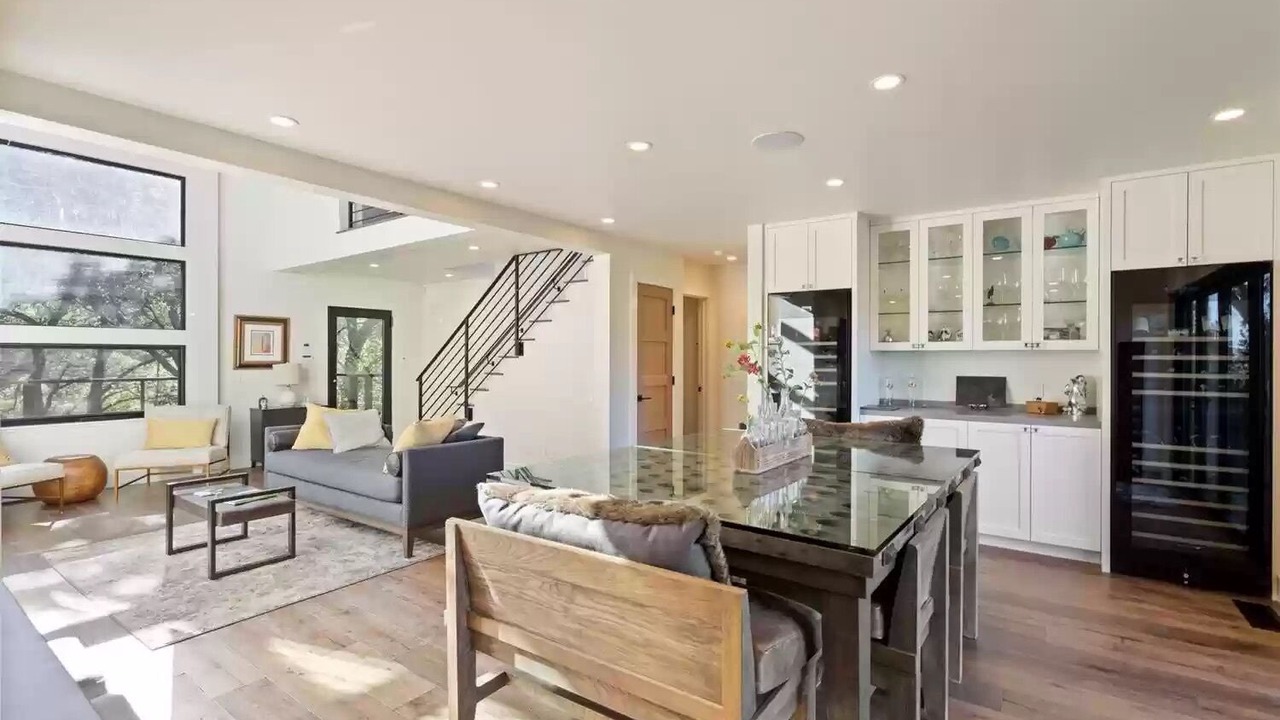 Photo of Livingroom in Napa