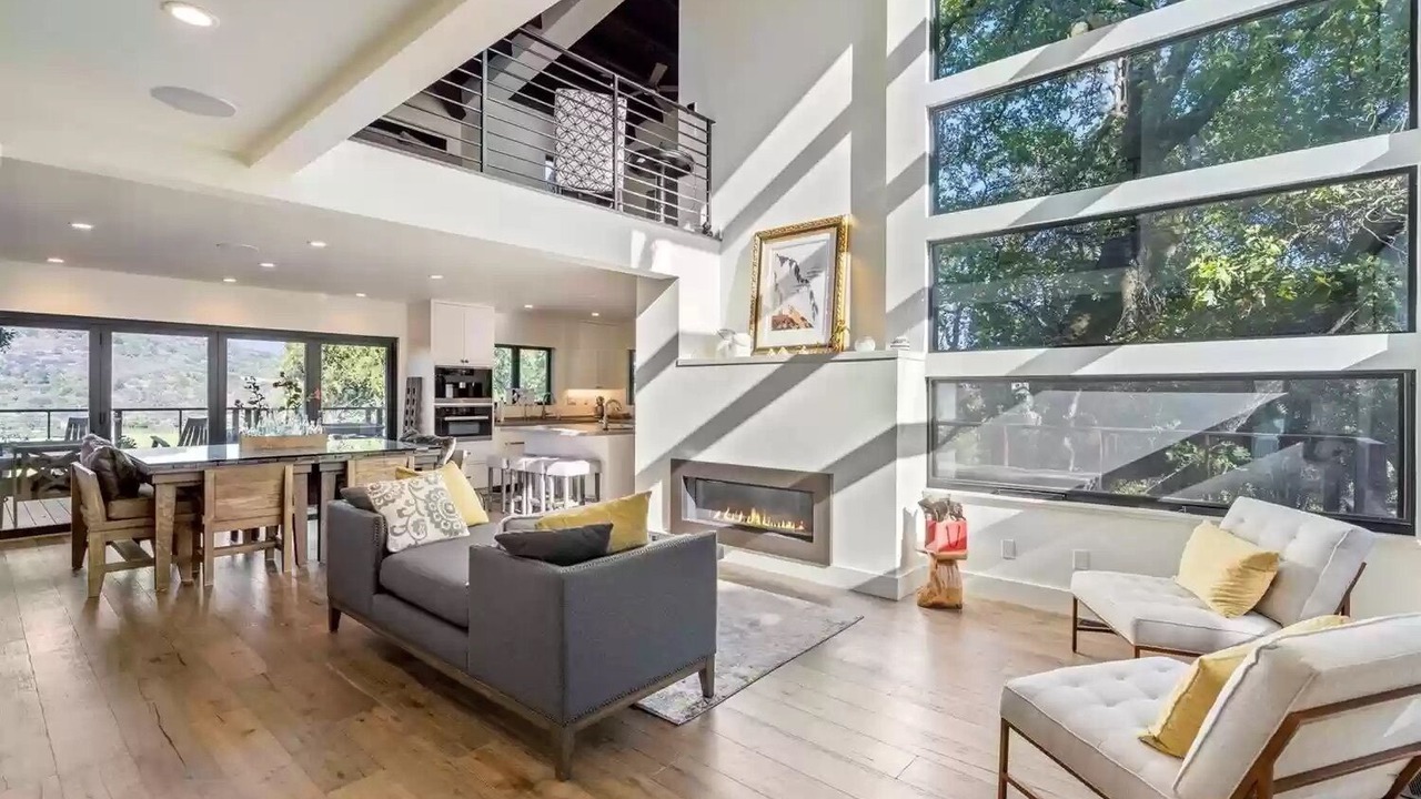Photo of Livingroom in Napa