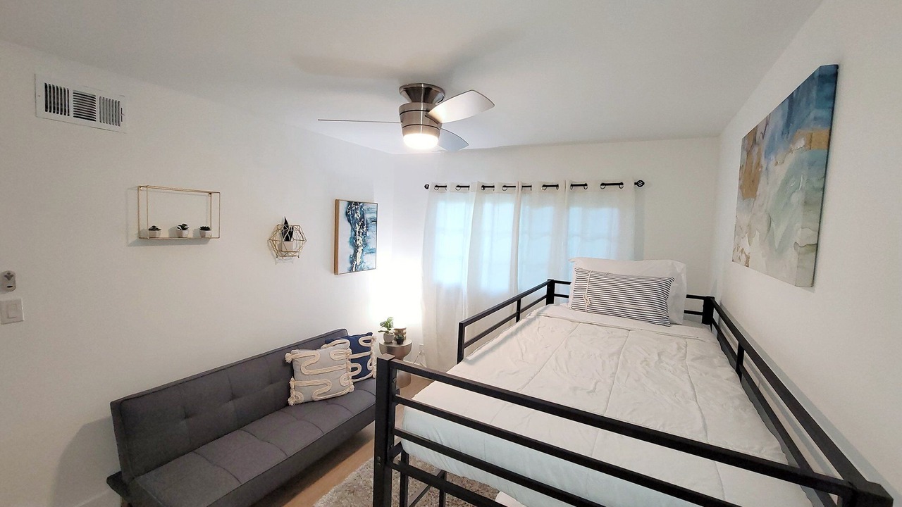 Photo of Bedroom in Riverside