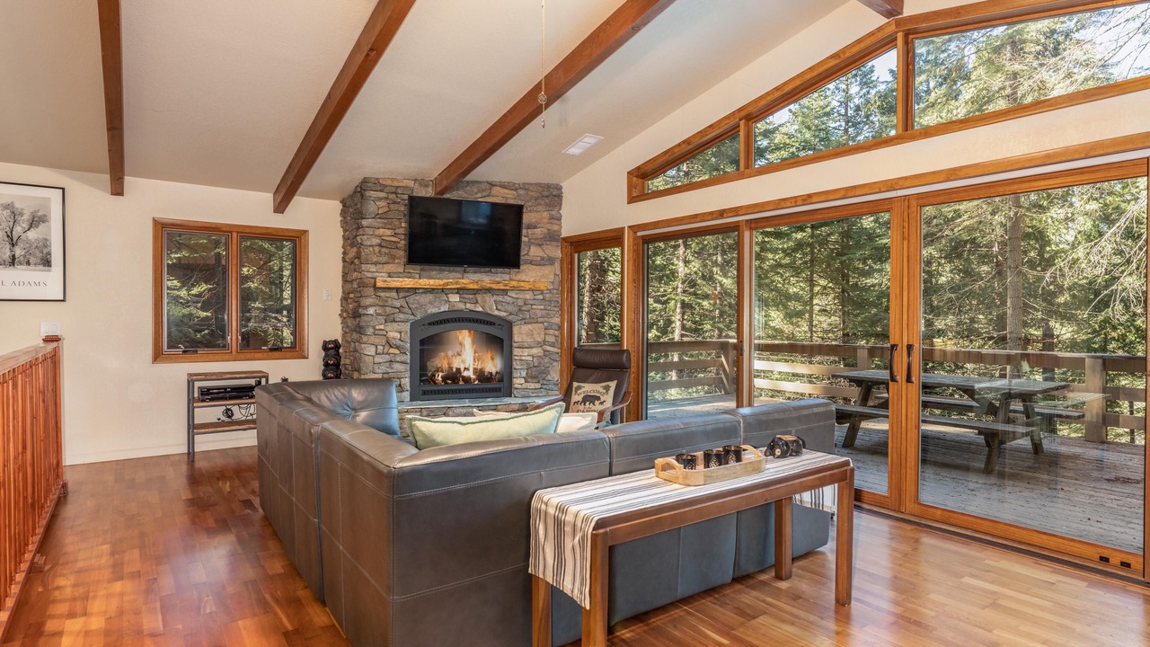 Photo of Livingroom in Fish Camp