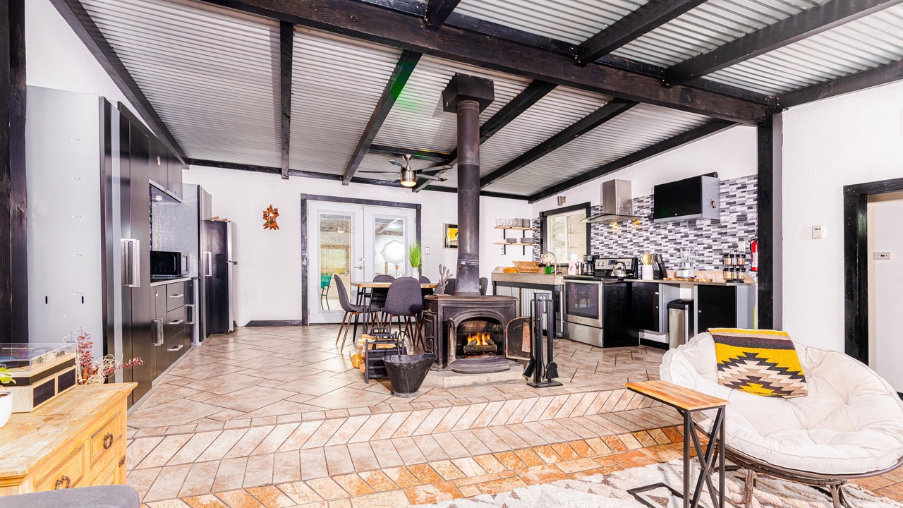 Photo of Livingroom in Indian Cove