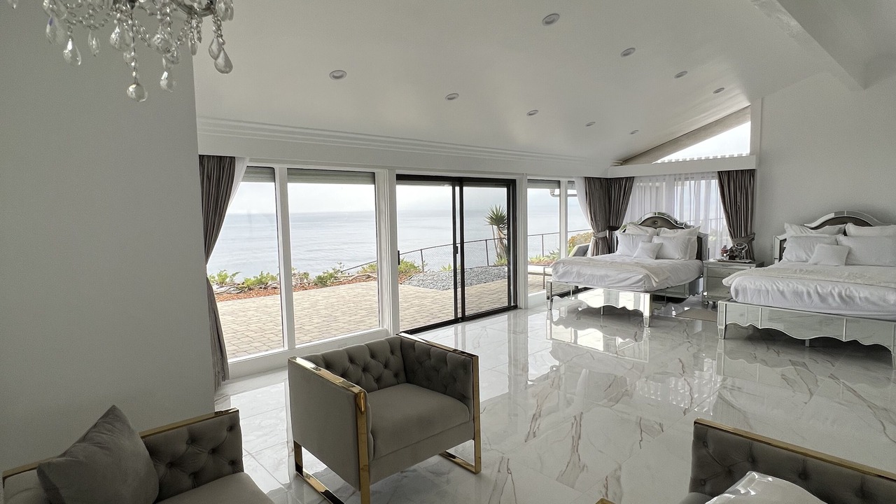 Photo of Livingroom in Palos Verdes Estates