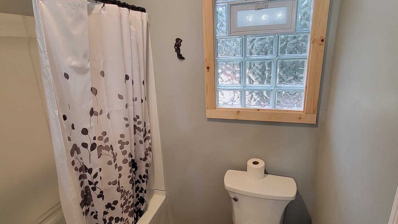 Photo of Bathroom in Wildomar
