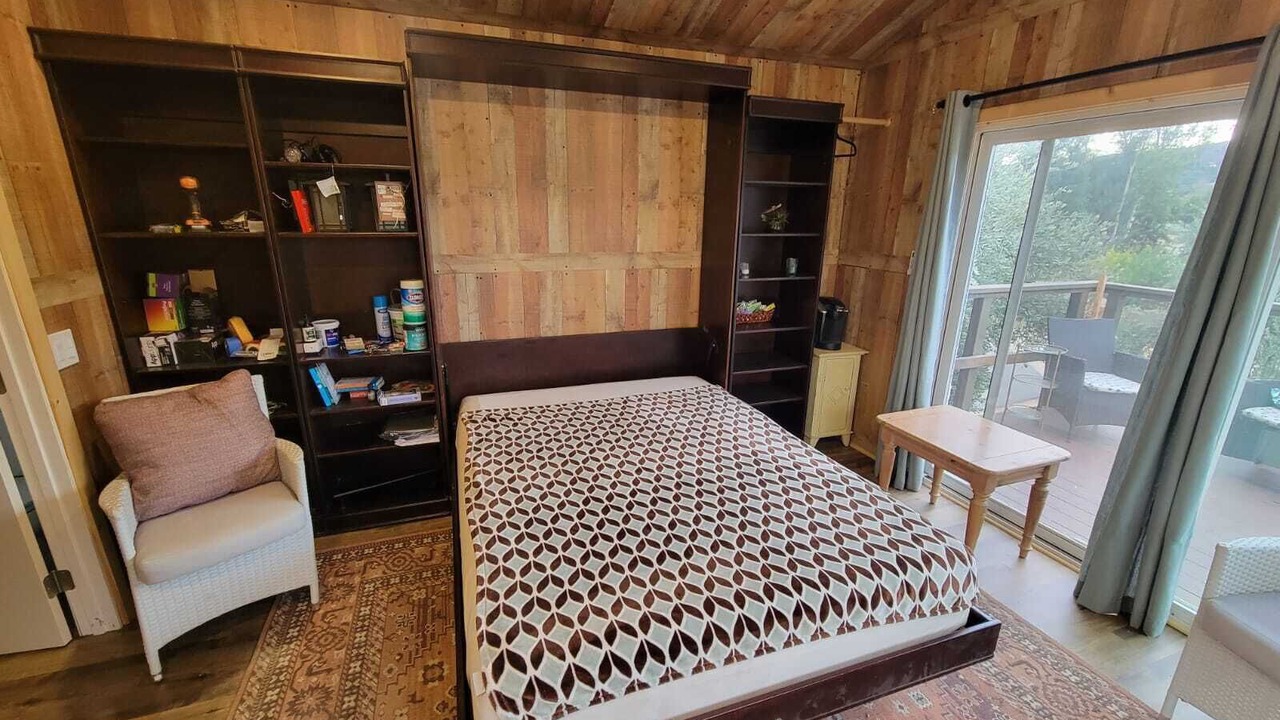 Photo of Bedroom in Wildomar
