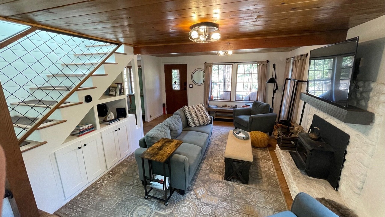 Photo of Livingroom in Pine Cove