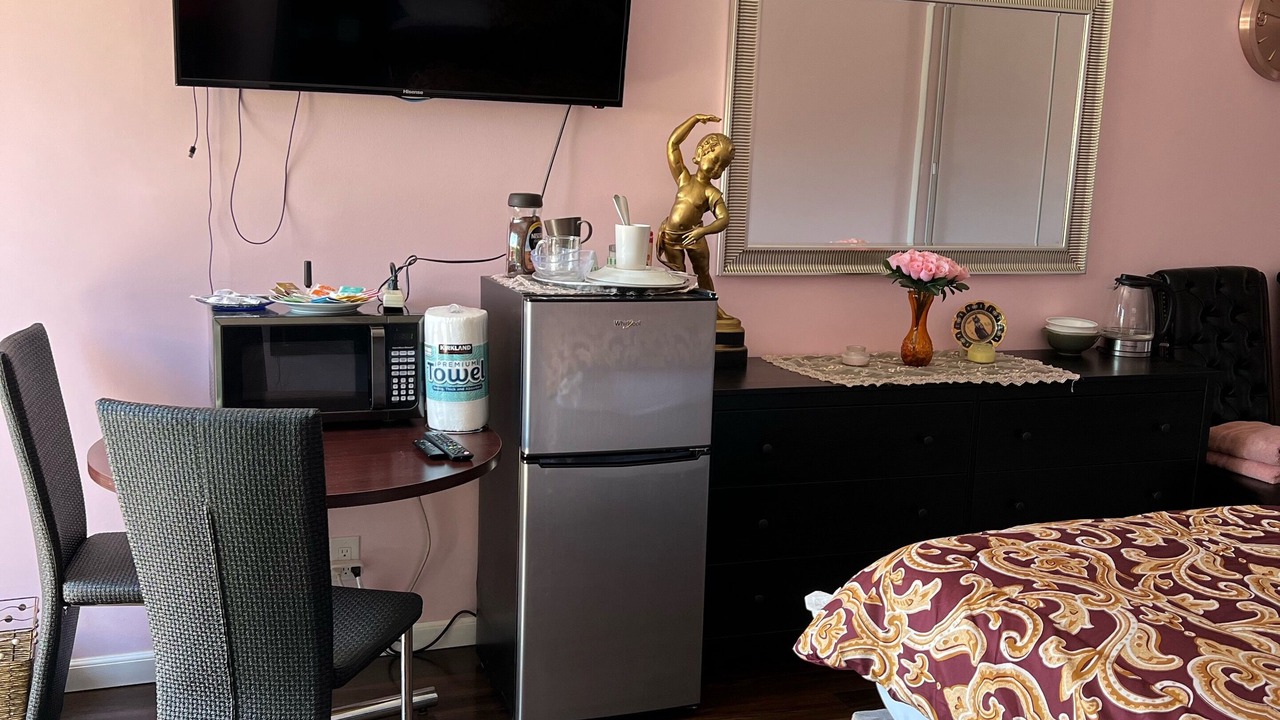 Photo of Bedroom in North Hills West