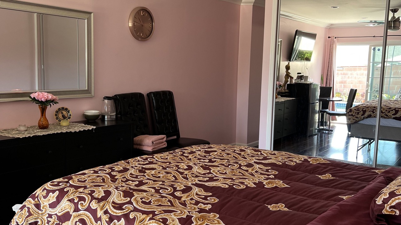Photo of Bedroom in North Hills West