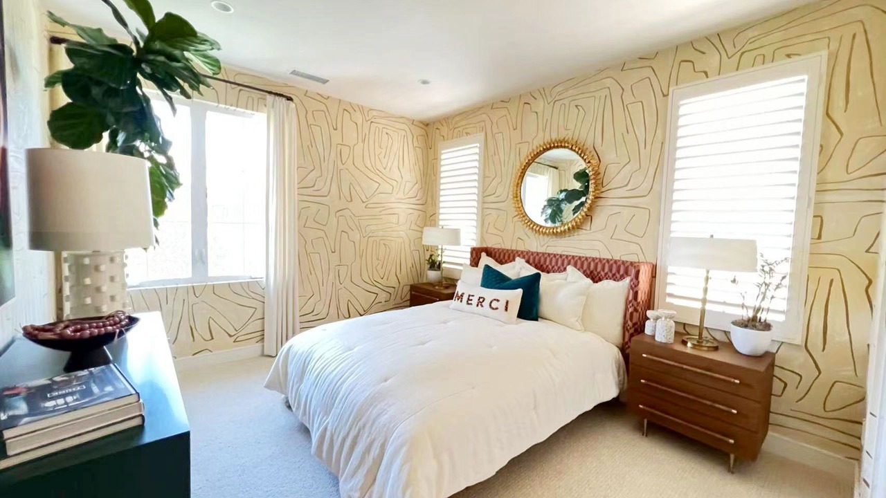 Photo of Bedroom in Irvine Research Center