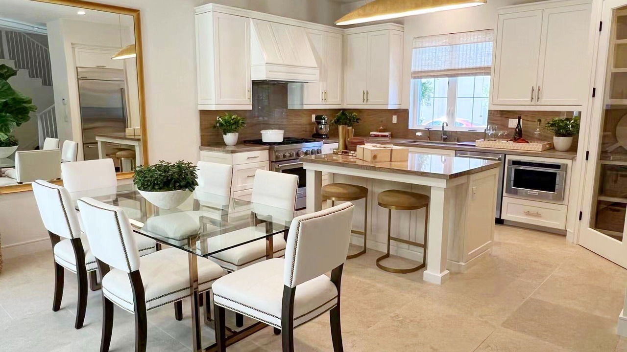 Photo of Kitchen in Irvine Research Center