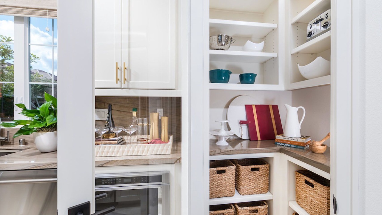 Photo of Kitchen in Irvine Research Center